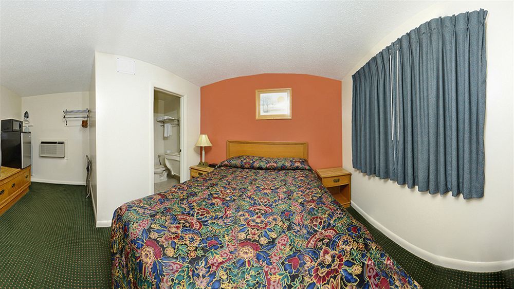 Middlefield Best Way Inn المظهر الخارجي الصورة
