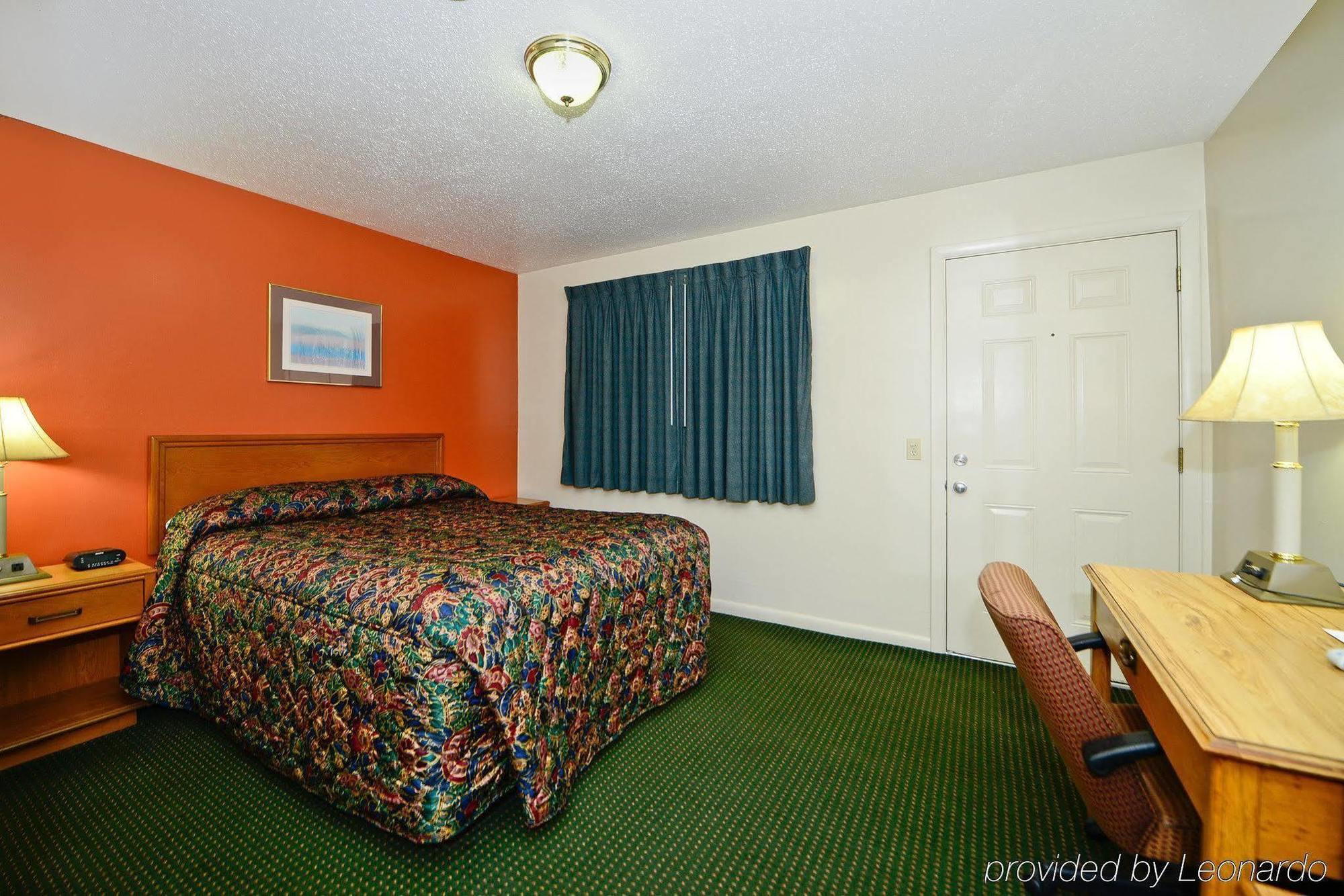 Middlefield Best Way Inn الغرفة الصورة